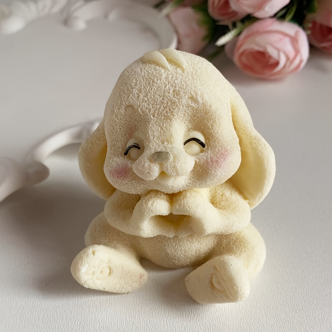 표정이 생생한 눈과 푹신한 귀를 가진 사랑스러운 토끼  - Candle Making Moulds 리뷰 및 가격